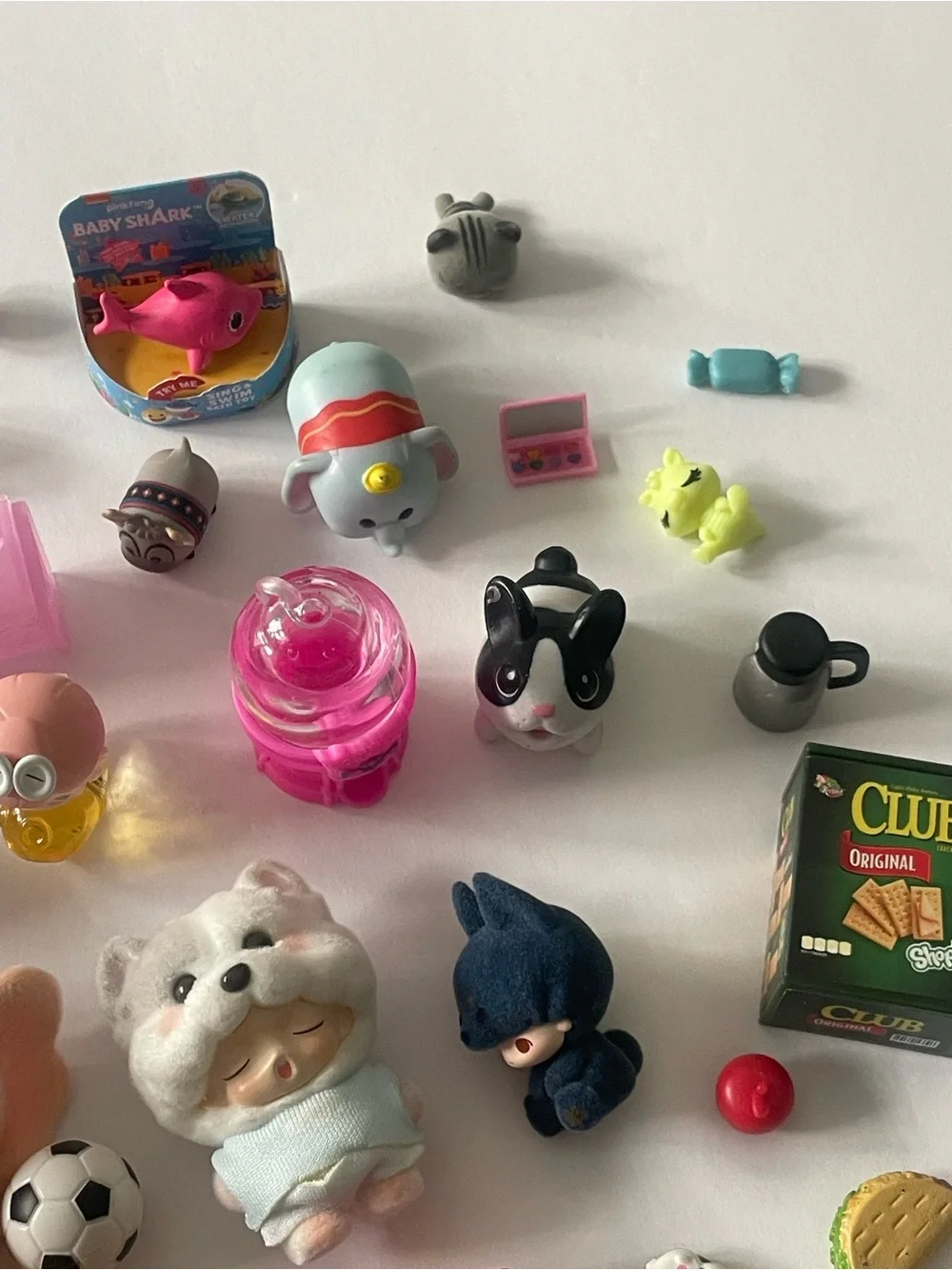 Mini Collectible Figures & Trinkets Bundle Blind Box Toys Food Animals